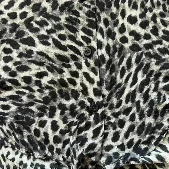 Cloth & Stone Animal Leopard Print Button Down Shirt LS Blouse Size XS - Picture 5 of 8